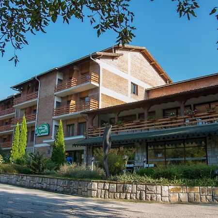 Tourist Center Momina Krepost Hotel Veliko Tarnovo Kültér fotó