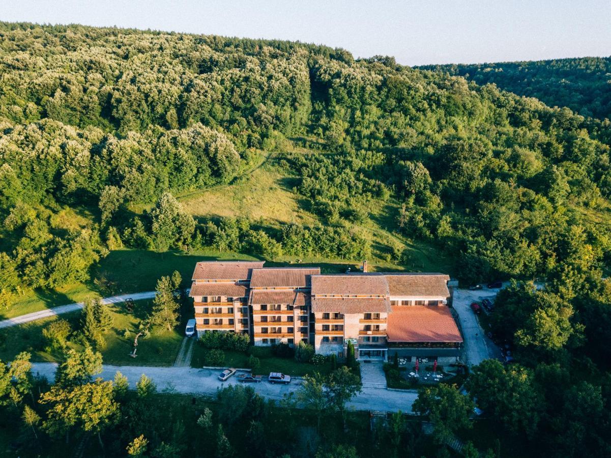 Tourist Center Momina Krepost Hotel Veliko Tarnovo Kültér fotó